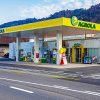 AGROLA Tankstelle in Root, Luzern mit TopShop, Überdacht; 3 Tanksäulen; mit SwissLotto Schild